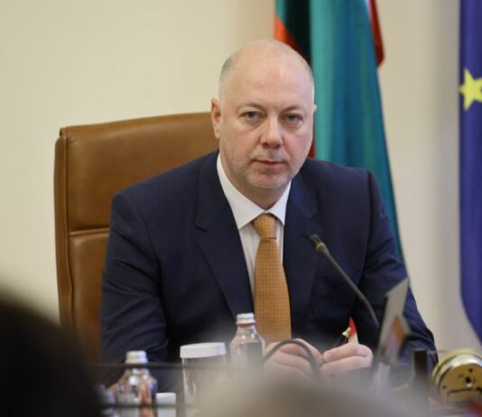 Росен Желязков: Правителството няма да подава оставка, икономиката расте, безработицата е ниска