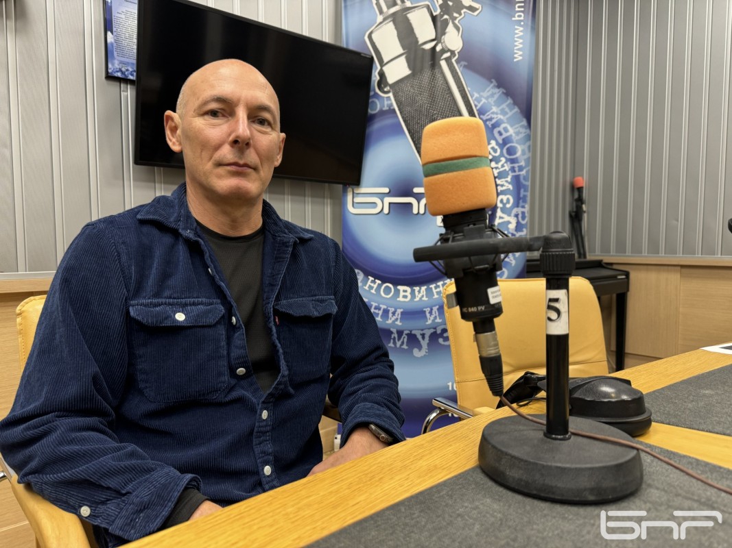 В записа заради който Кирил Петков обяви че се оттегля