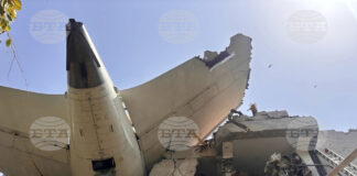 Британски гражданин е единственият оцелял от самолетната катастрофа в Индия, брат му загива на място