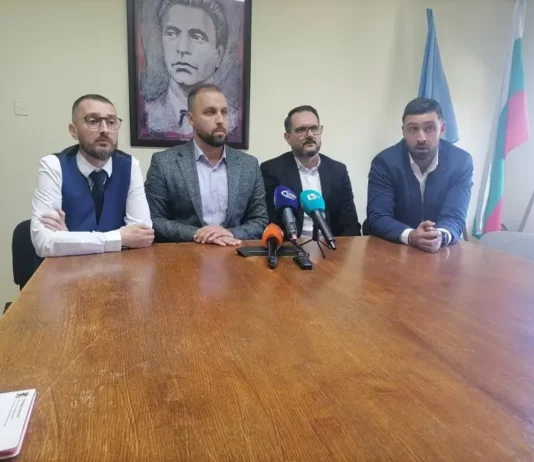 Кметовете отцепници от ППДБ скочиха на Асен Василев за 6-те процента корупционна лепта