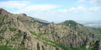 Планински спасители откриха 15-годишно момче, изгубено в планината край Сливен