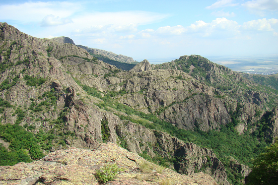 Момче на 15 години загубено в планината край Сливен бе
