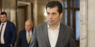 Кой лъже – Кирил Петков или Димитър Шалъфов