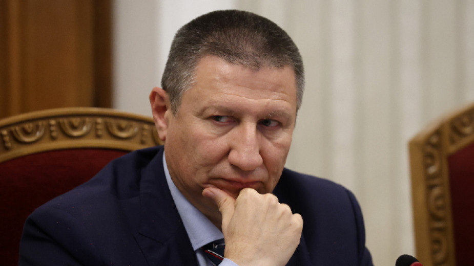 И ф главен прокурор Борислав Сарафов поиска отвод на съдия от