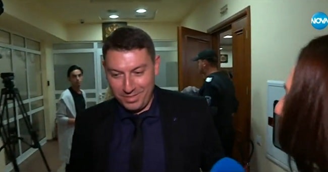 Внесени са два нови законопроекта –  за изменение на Закона