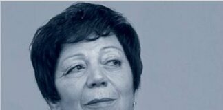 Почина писателката Божана Апостолова