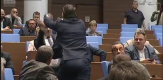 “Остави ни ний да са изложим!”