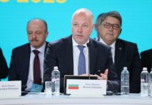 Росен Желязков: Трябва да запазим икономическия си растеж, но без да разрушаваме социалната си визия