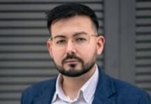 Капят като есенни листа знакови членове на „Промяната“: Емил Соколов също подал заявление, че напуска партията