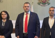 И кметовете на Ардино и Момчилград се присъединиха към Пеевски