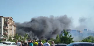 Кметът на Свети Влас: Пожарът, изпепелил десетки коли, е тръгнал от цигара