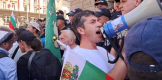 „Йес, сега значи тука трябва да има бой!“