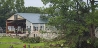 Броят на жертвите на наводненията в Тексас стигна 82-ма, десетки са в неизвестност