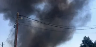 Гори цех за пластмаса в Средец