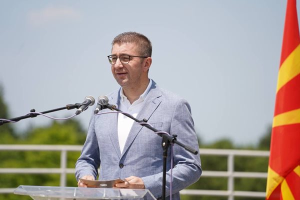 Най големият враг на македонския език култура и идентичност е Християн