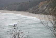 Глобиха двама шофьори, влезли с джипове на плажа край Паша дере