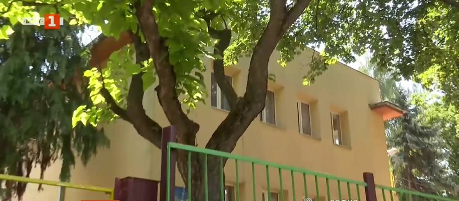 БНТ Според полицията децата са били повече от час извън детската
