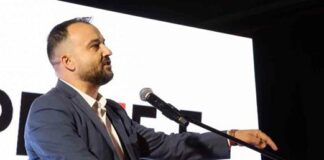 Цялото семейство на депутат на Мицкоски българи, само той – македонец