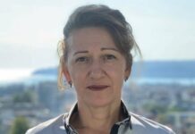 Депутатката Стела Николова загрижена за калориите и алергените в депутатския стол