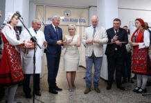 Желязков: Благодаря на лекарите и медицинските специалисти, че останаха да работят тук