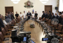 Пет момчета, помагали на пожарникарите в Сунгурларе, получиха аплодисментите на правителството