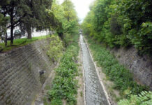 Мъж падна в Перловската река до Орлов мост, откаран е в болница