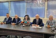 Синът на убитата жена в Първомай бил вкъщи по време на нападението, събудил се от кучешки лай