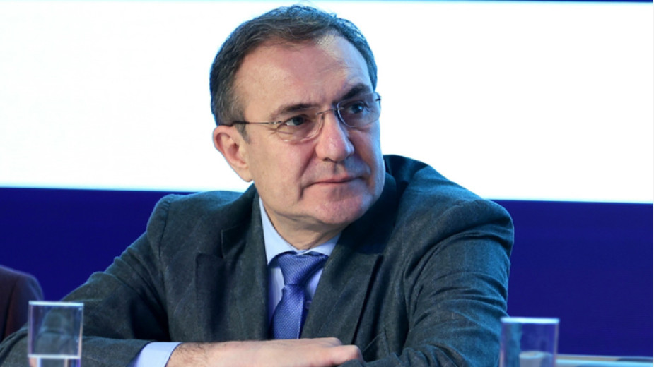 135 000 са т нар еднодневни трудови договори сключени за краткотрайна