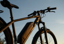 Дете е с опасност за живота след падане от електрическо колело във Видинско