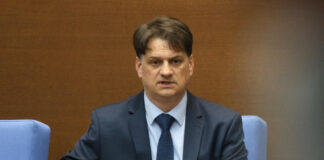 Мариан Бачев: Росен Белов е преподавател в театралната школа, но не участва в управлението на фондация