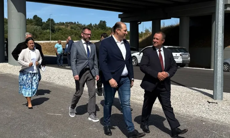 Закъснението в завършването на участък 1 Боаза – Дерманци на