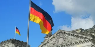 Крайнодясната „Алтернатива за Германия“ за първи път оглави национално проучване