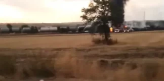 Товарен влак с дизелово гориво се запали близо до Симеоновград – (ВИДЕО)