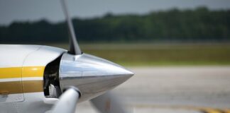 Румънският самолет кацнал край плевенското село заради дим в пилотската кабина