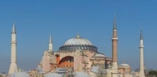 Арестуваха мъж, опитал да запали храма „Света София“ в Истанбул