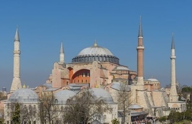 Турските власти са арестували мъж който в началото на юли