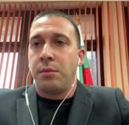 Ако премиерът ми поиска оставката бих я подал каза пред