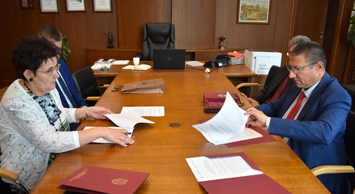 И ф главен прокурор Борислав Сарафов и директорът на Агенцията за