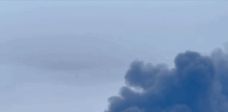 Още две руски рафинерии горят след украинска атака