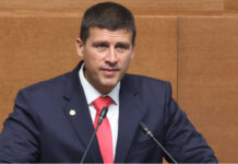 Слънчасване! Ивелин Михайлов обяви правителството за незаконно, търси депутати, за да сезира КС