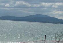 Дрон изплува на плажа в Бургас