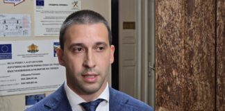 Областният управител на Плевен е отстранен от поста