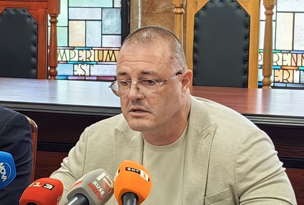 Съпругата на старши комисар Николай Кожухаров сподели пред БНР актуални