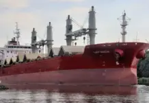 Два трупа са открити в кораб на пристанище Бургас, най-вероятно са се отровили от товара-меден концентрат