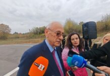 Няма да се вдигат здравната вноска и таксата при личния лекар