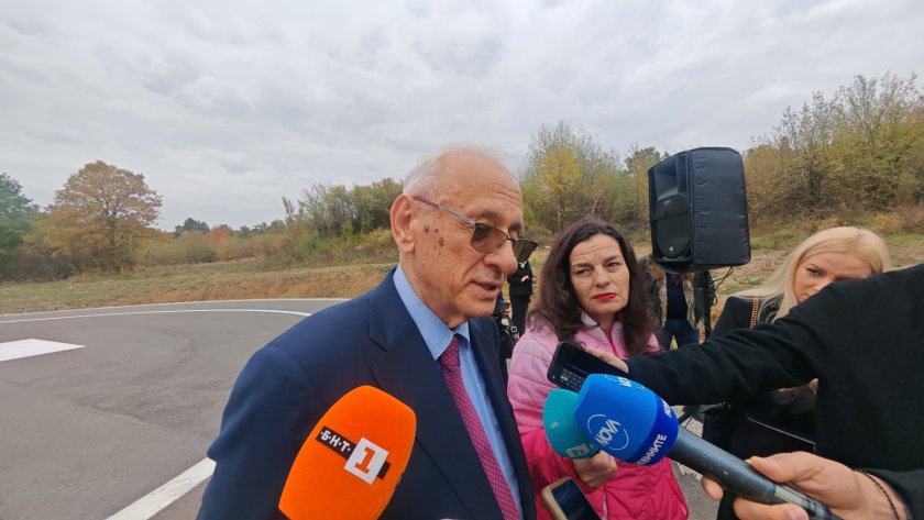 На този етап не предлагаме да бъде вдигната здравната вноска