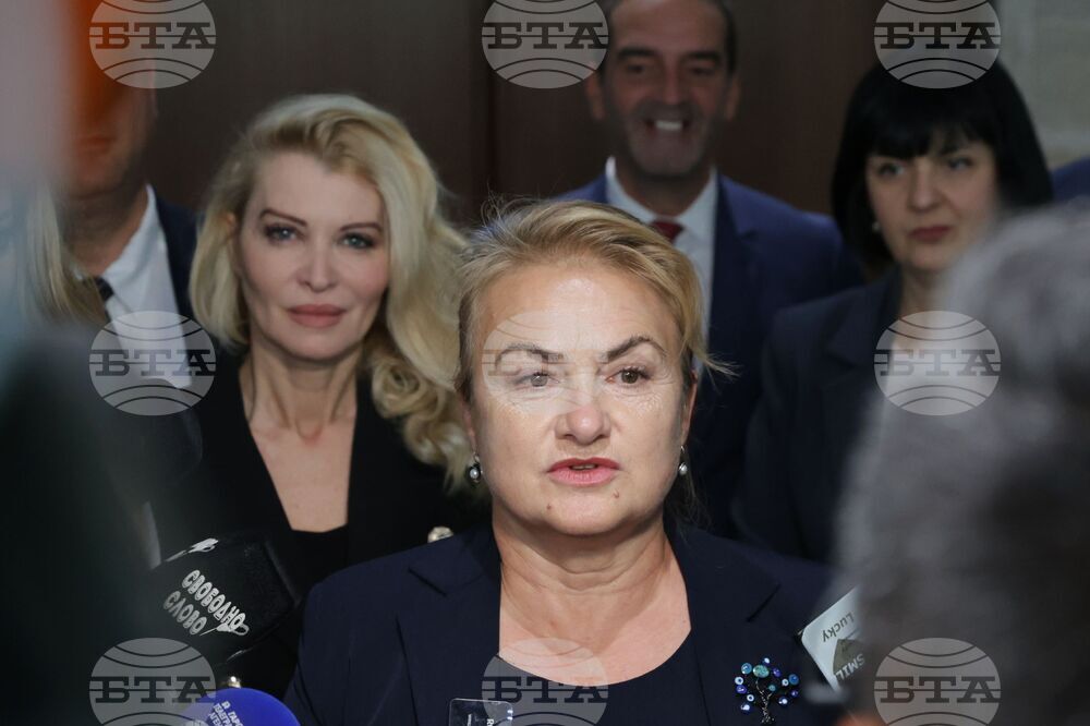 Парламентът не събра кворум и председателят Наталия Киселова обяви следващото