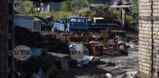 Къщи в Свищов пропаднаха заради свлачище, евакуираха обитателите