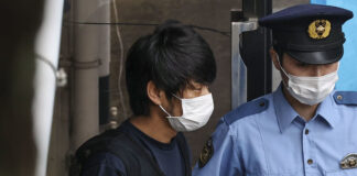 Обвиненият в убийството на бившия японски премиер Шиндзо Абе се призна за виновен