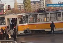 Два трамвая се сблъскаха в София